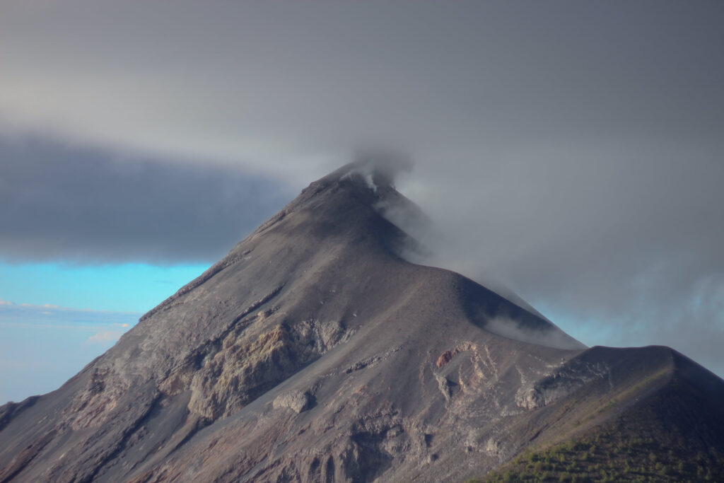 acatenango, volcano hike