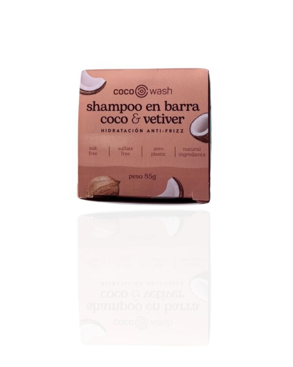 Con aceite de coco y vetiver amaderado, reanima el cabello opaco y seco, promoviendo suavidad y brillo. Ideal para quienes usan calor con frecuencia.